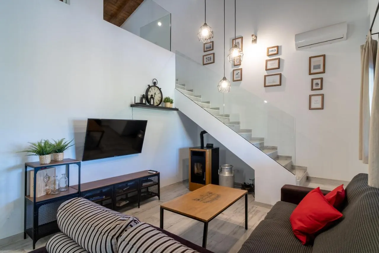 Casa Rural De Diseno Con Piscina Y Barbacoa Malaga Spain